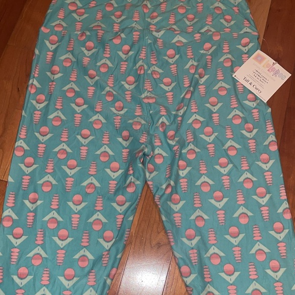 Butter SOFT Leggings LuLaRoe Tall & Curvy fit size 12 - 22 No elastic high waist - Picture 6 of 12